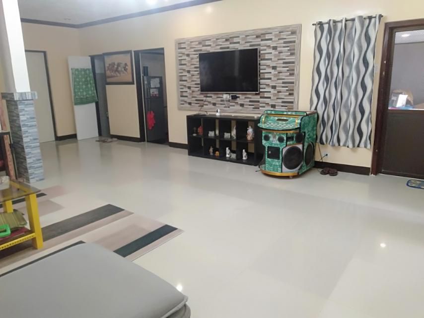 Estrella Residence thumbnail 3