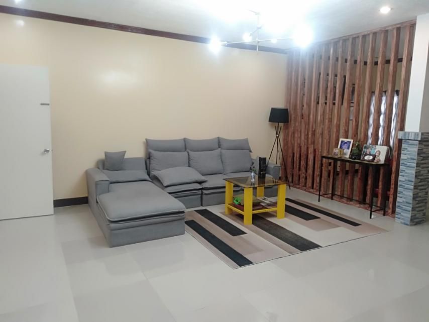 Estrella Residence thumbnail 6